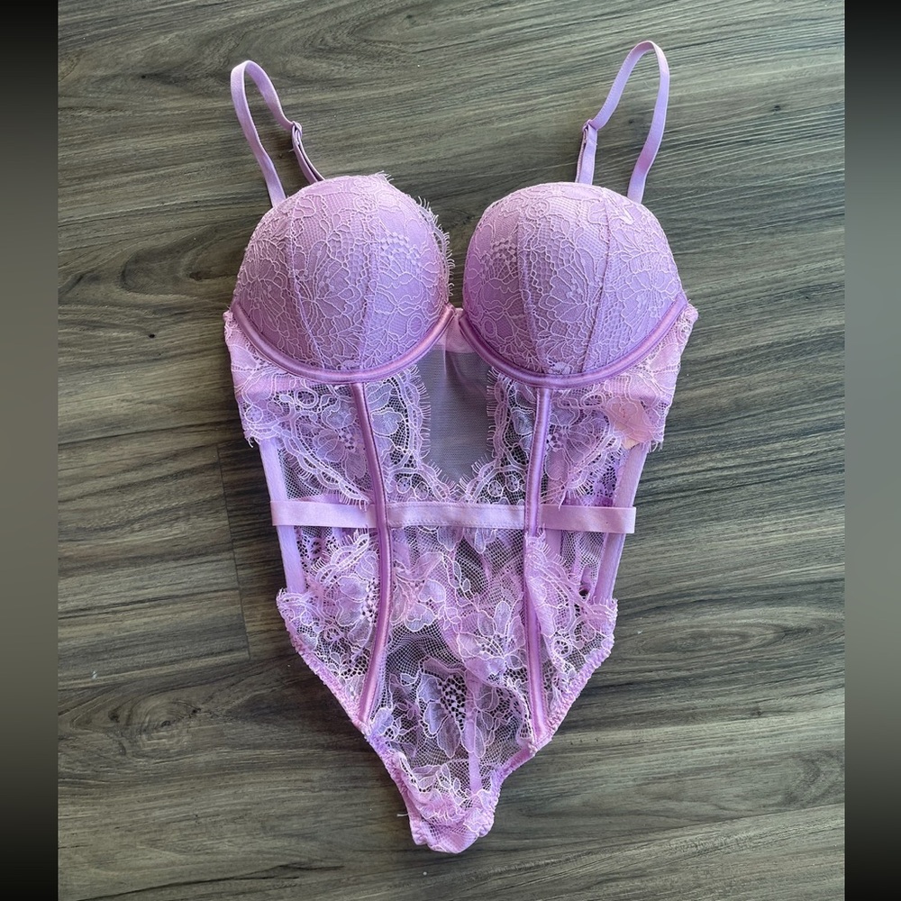NWT VS Lingerie